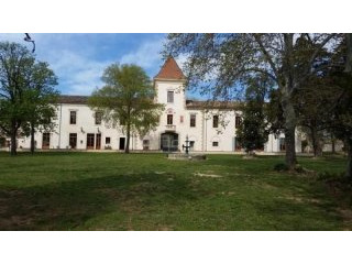 Superb Restored Castle With 3..