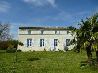 5 Bedrooms - House - Aquitaine - For..