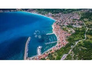 KUĆA SA POSLOVNIM PROSTOROM 300M OD MORA