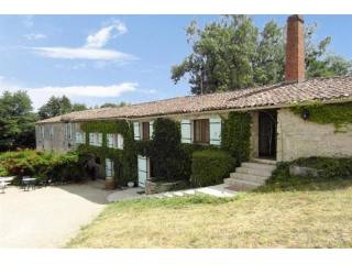 Country House For Sale: 33000 BORDEAUX