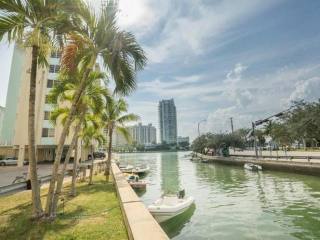1 bedroom Flat For Sale: 1674 BAY RD #..