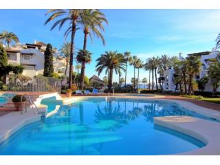 Beach Side Duplex Penthouse With Sea..