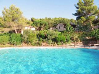 Semi detached house near VALBONNE