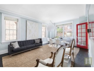 2 bedroom Apartment For Sale: A MODERN..