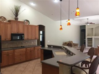 6 bedroom House For Sale: 7930 Keryn..