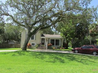 4 bedroom House For Sale: 936 Tulip..