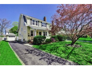 3 bedroom House For Sale: 161 Longview..