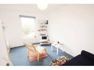 2 Bed Flat/Apartment To Let in London