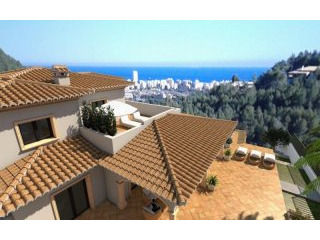 New traditional 4-bedroom villa with..