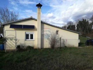 Istra,okolica Pule - legalizirana kuća na okućnici 2000 m2