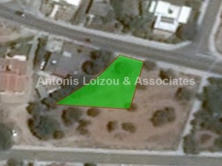 Plot in Kissonerga with sea view next..