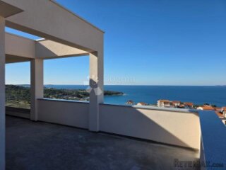 PRIMOŠTEN (DOLAC)- PENTHOUSE SA ČAROBNIM POGLEDOM s7
