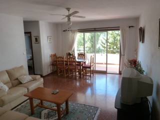 Apartment - Walking distance to beach..