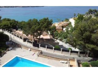 Sea view apartment for sale in Santa..