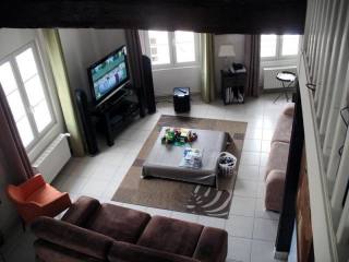 2 bedroom Flat For Sale: 79000 NIORT