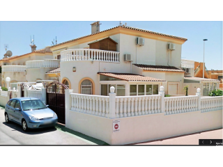 RS377, Smart & Sunny Quad House with..