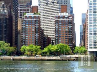 2 bedroom Apartment For Sale: 60 SUTTON..