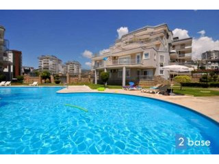 3 + 2 Splendid penthouse in good..