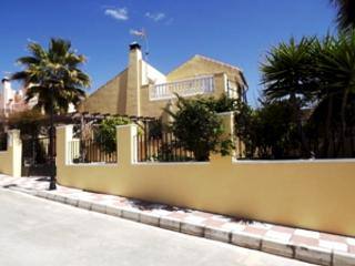 Villa, Fuente De Piedra
