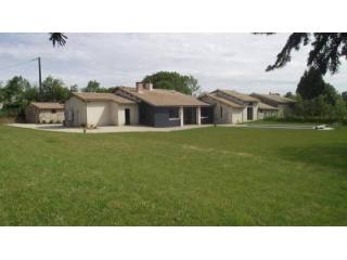 4 bedroom Country House For Sale: 79310..