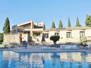6 bedroom House For Sale: 34000..