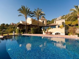 4 Bedroom Villa For Sale In La..