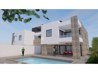 DVOJNA VILLA S BAZENOM I KROVNOM TERASOM U VRSIMA