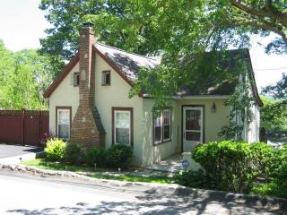 2 bedroom Residence For Sale: Lake..