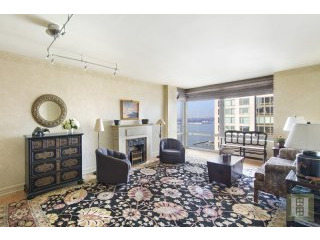 2 bedroom Apartment For Sale: 220..
