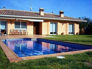 3 Bedrooms - Villa - Girona - For Sale