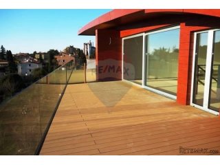 KVALITETAN PENTHOUSE U ROVINJU - BLIZINA PLAŽE
