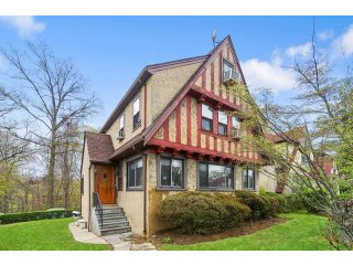 4 bedroom House For Sale: 64 Willow..