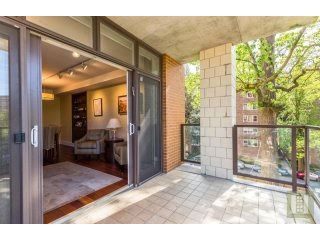 2 bedroom Apartment For Sale: 628 WEST..