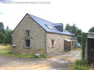 3 bed stone property + 2 bed gite on..
