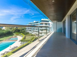 T3 Cascais Apartment with Sea View..