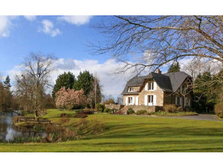 Spacious Country Stone House With Large..