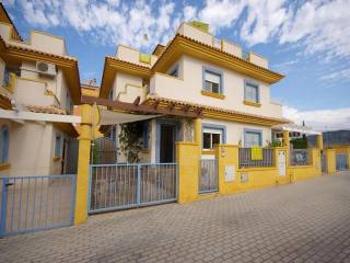 2 bedroom Villa For Sale: Quarter..