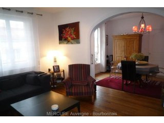 5 bedroom Flat For Sale: 63000 CLERMONT..