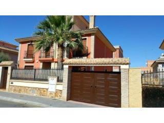 4 Bedrooms - Villa - Alicante - For Sale
