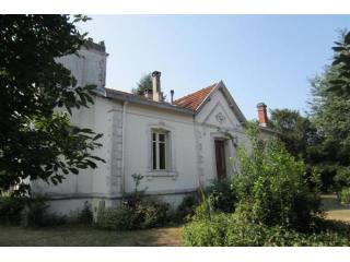 4 bedroom Character For Sale: 40630..