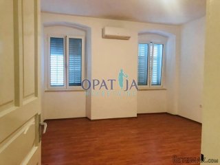 Rijeka - poslovni prostor za urede sa čekaonicom i..