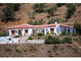 Villa for Sale in Sedella 275.000..