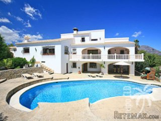 Luxury Villa with tennis court for sale in Javea located on..