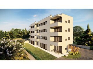 TAR / VRT 110m2/ 3 sp/ 2 kupatila/ parking u cijeni