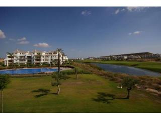 2 bedroom Apartment For Sale: 1st..