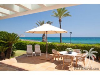 This truly paradisiacal property, in a spectacular location..