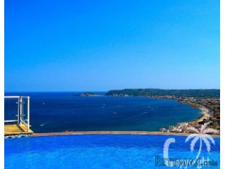 Luxury villa with spectacular coastline views located on a..