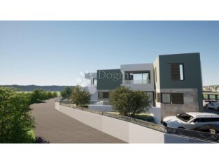 NOVOGRADNJA APARTMAN VODICE
