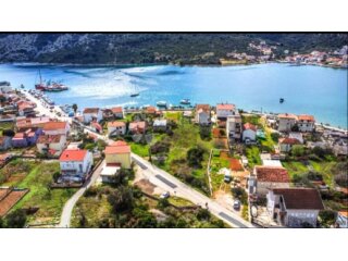 Građevinsko zemljište s projektom, drugi red od mora, Vinišć