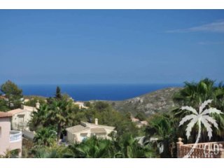 Building plot with splendid sea views in Cumbre del Sol...